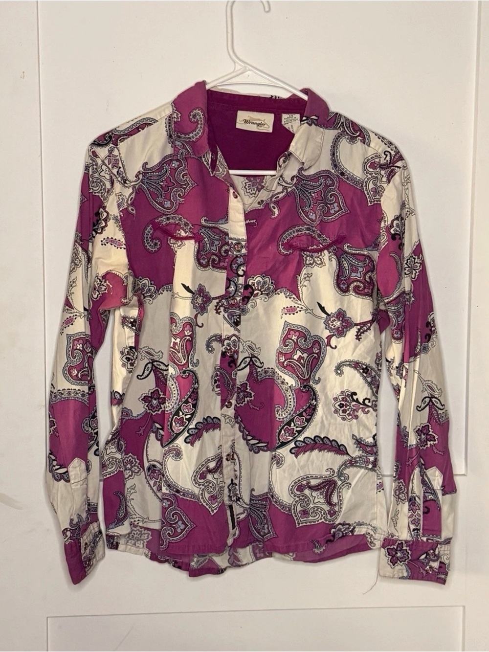 Wrangler Pink and Cream Paisley Button-Down Shirt L W snap on buttons
